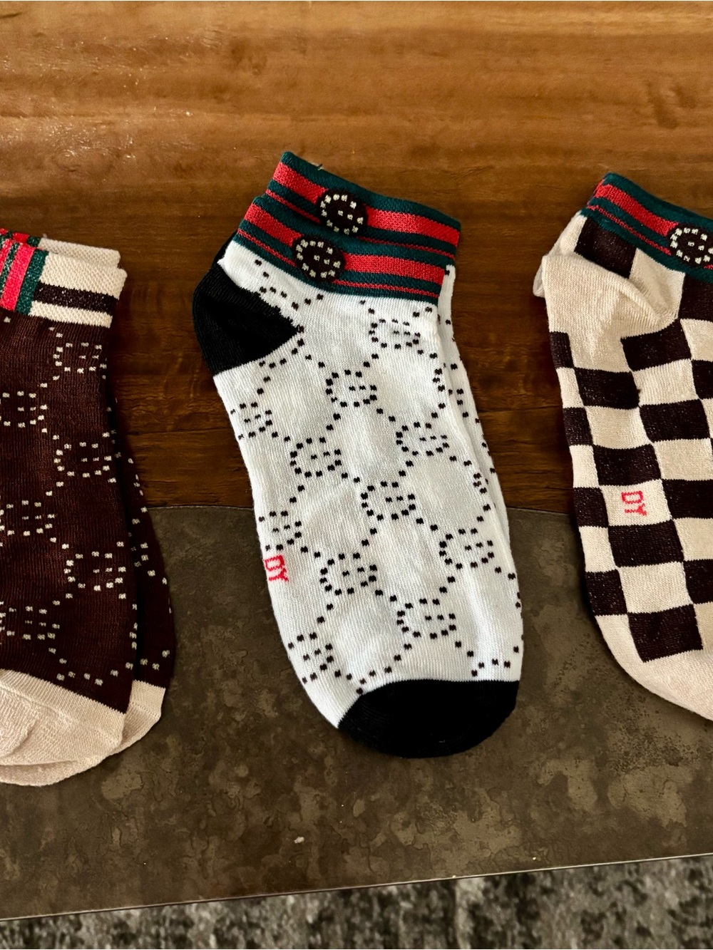 Woman’s Checker & Pattern Ankle Socks - Gucci Lovers! - Picture 2 of 4